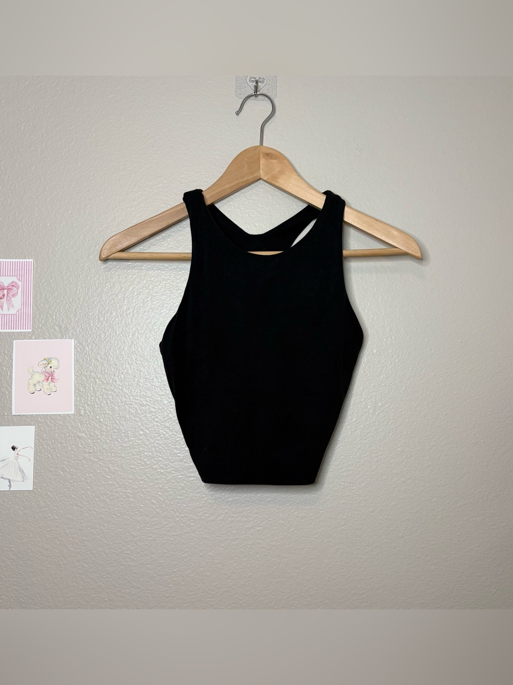 Athleta preppy casual athletic XS influencer aesthetic bra sports XS black crop